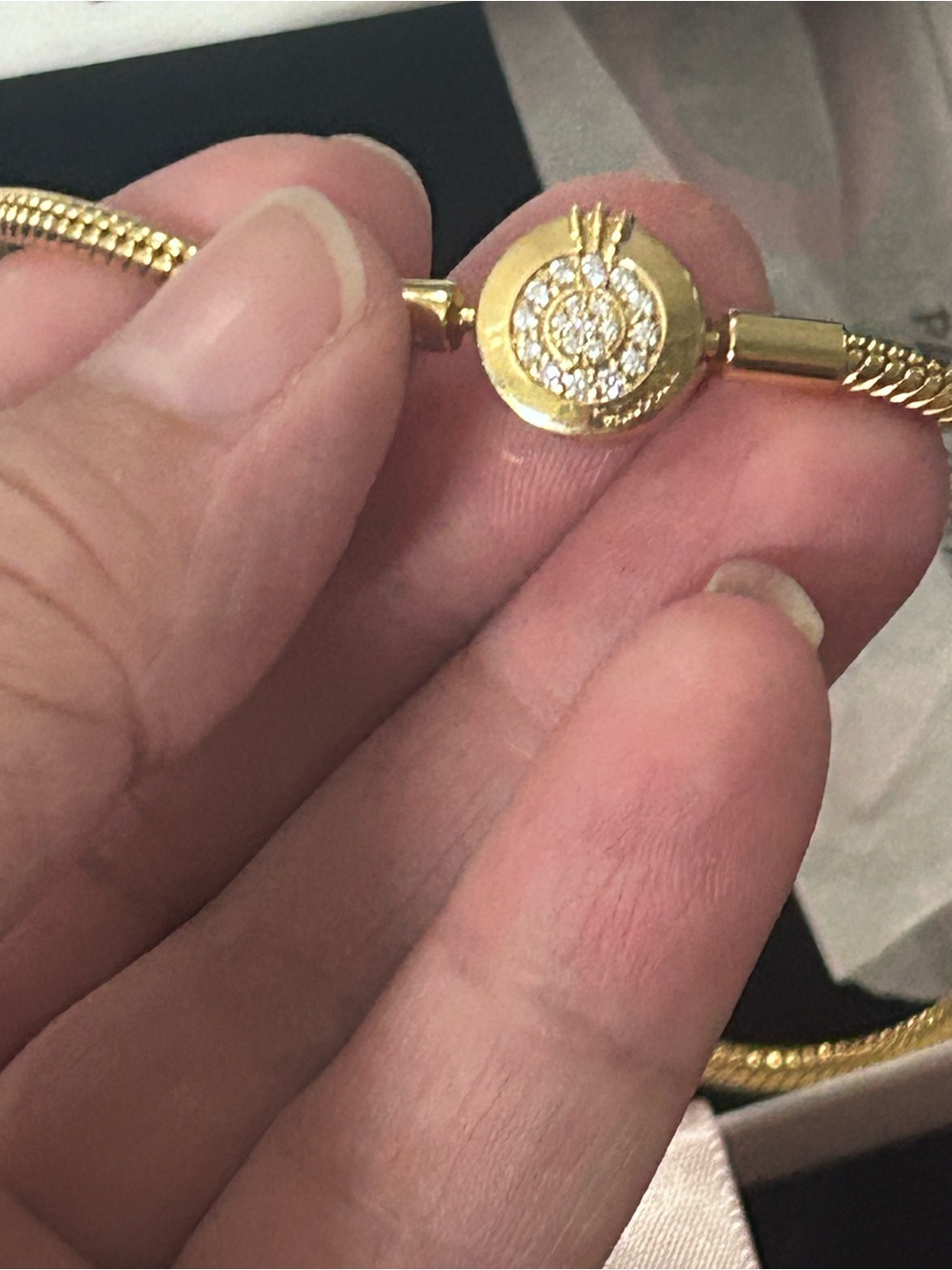 Pandora Gold Moments Crown O Clasp Snake Chain Bracelet 8.5 or 9 inch - Picture 6 of 9